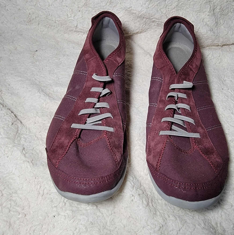 Clarks Womens Sport Cushion Oxfords Size 9.5W Maroon & Gray no tie laces